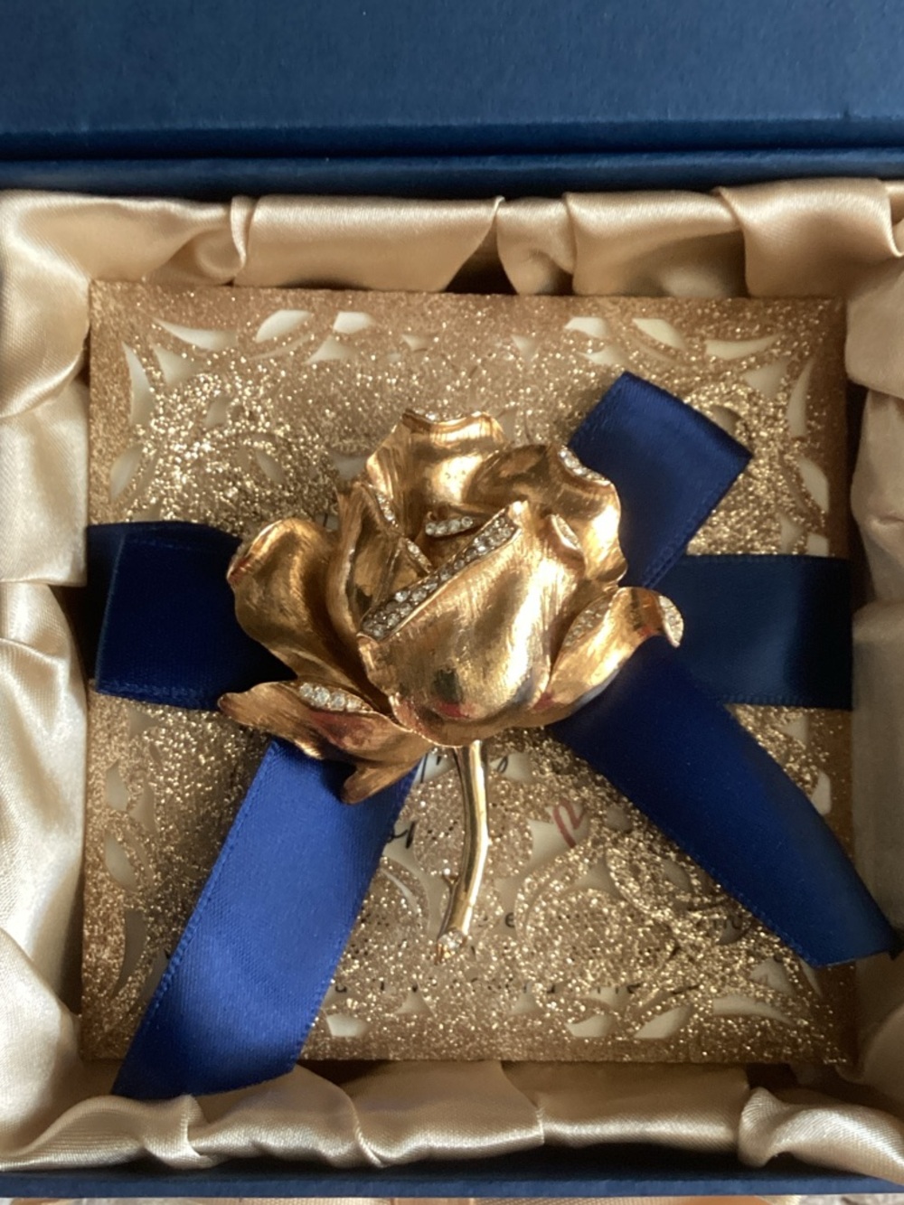Gold Rose Brooch Pin - Elegant Floral Jewelry